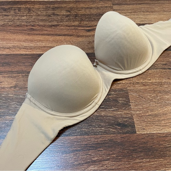 ✨Soma Embraceable Strapless Bra✨ - Picture 3 of 9